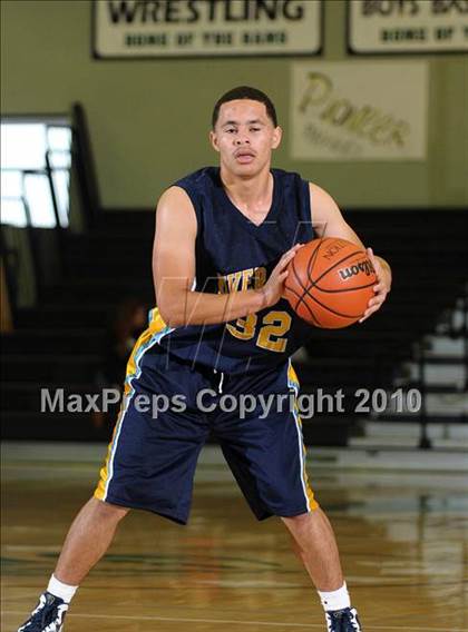 Thumbnail 3 in River City vs. Pioneer (Ram Jam Winter Classic) photogallery.