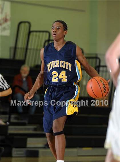 Thumbnail 3 in River City vs. Pioneer (Ram Jam Winter Classic) photogallery.