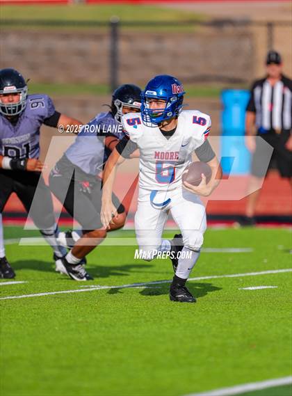 Thumbnail 1 in FR: Moore @ Mustang photogallery.