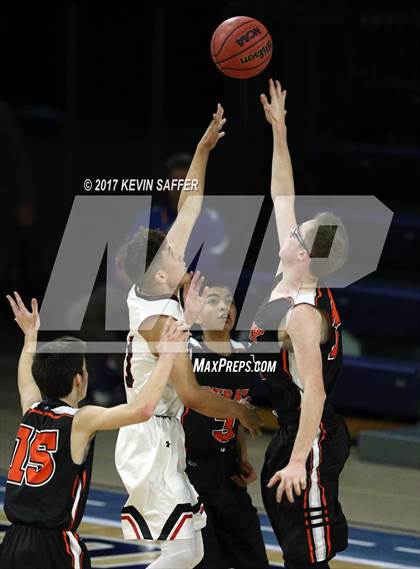 Thumbnail 1 in Holly vs. Ouray  (CHSAA 1A Final) photogallery.