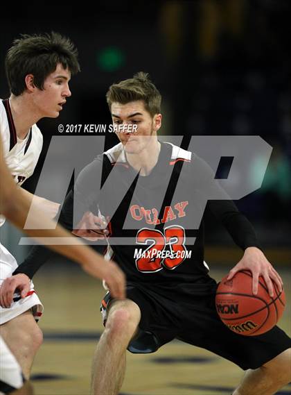 Thumbnail 3 in Holly vs. Ouray  (CHSAA 1A Final) photogallery.
