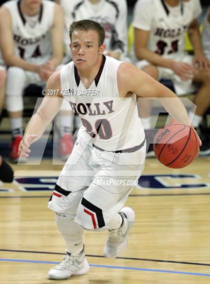 Thumbnail 2 in Holly vs. Ouray  (CHSAA 1A Final) photogallery.