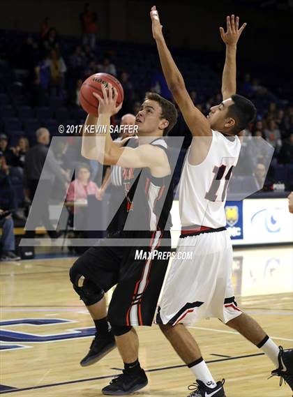 Thumbnail 1 in Holly vs. Ouray  (CHSAA 1A Final) photogallery.