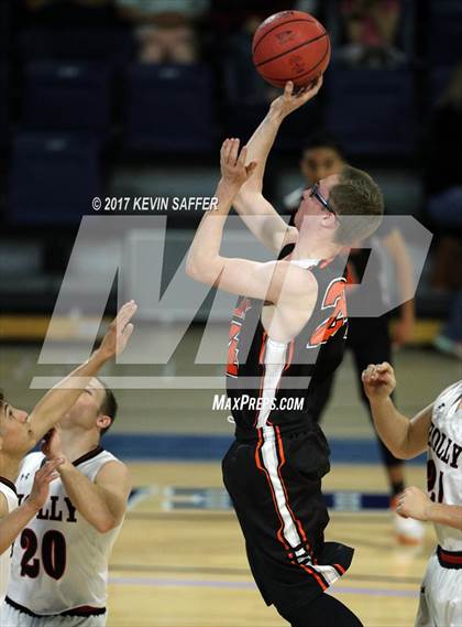 Thumbnail 2 in Holly vs. Ouray  (CHSAA 1A Final) photogallery.