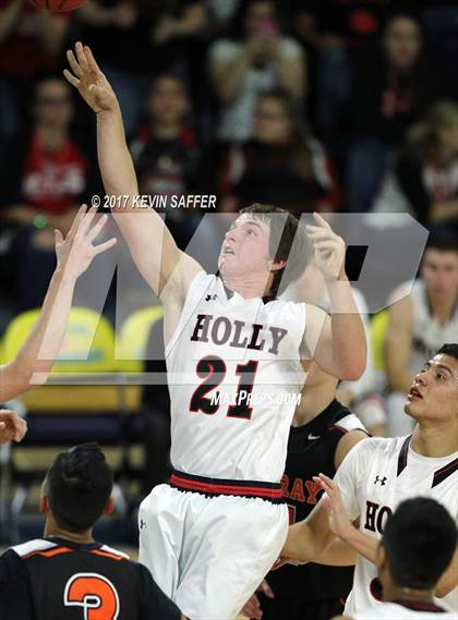 Thumbnail 1 in Holly vs. Ouray  (CHSAA 1A Final) photogallery.