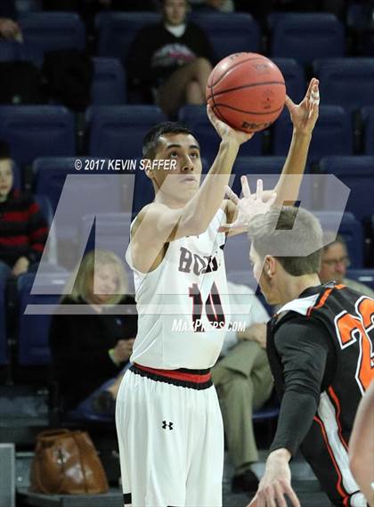 Thumbnail 1 in Holly vs. Ouray  (CHSAA 1A Final) photogallery.