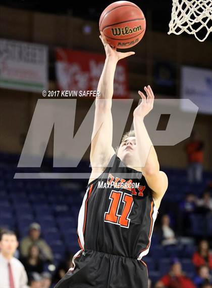 Thumbnail 1 in Holly vs. Ouray  (CHSAA 1A Final) photogallery.