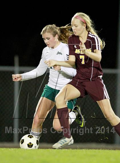 Thumbnail 3 in Las Lomas @ St. Patrick-St. Vincent (CIF NCS D2 Playoffs) photogallery.