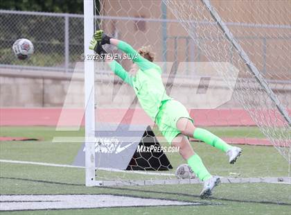 Thumbnail 3 in Perry vs. San Pasqual (27th Annual SoCal Soccer Classic) photogallery.