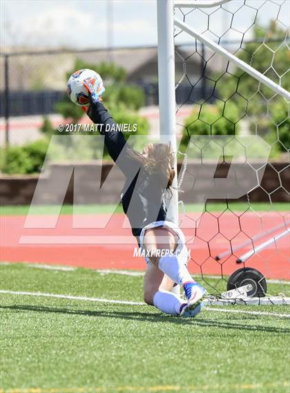 Thumbnail 3 in Mountain Vista vs. Grandview (CHSAA 5A Semifinal) photogallery.