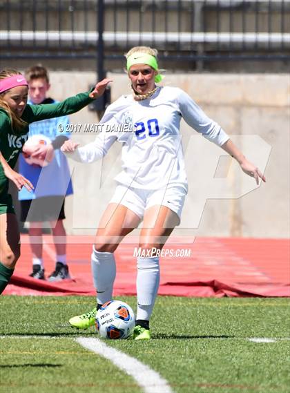 Thumbnail 3 in Mountain Vista vs. Grandview (CHSAA 5A Semifinal) photogallery.