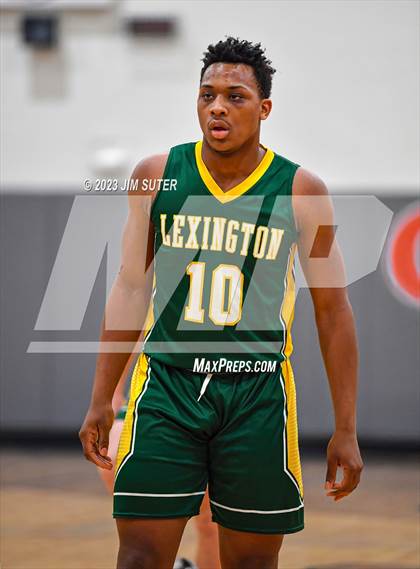 Thumbnail 2 in Caldwell vs Lexington photogallery.