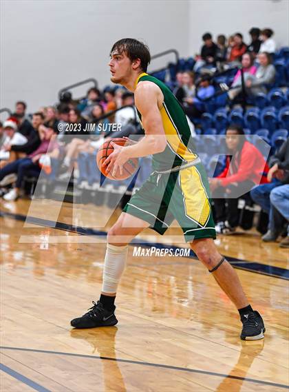 Thumbnail 3 in Caldwell vs Lexington photogallery.