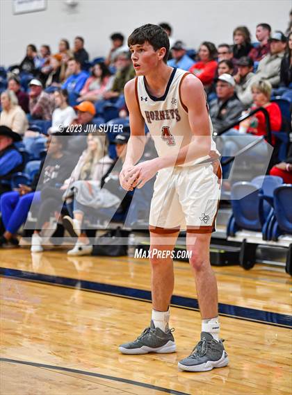 Thumbnail 3 in Caldwell vs Lexington photogallery.