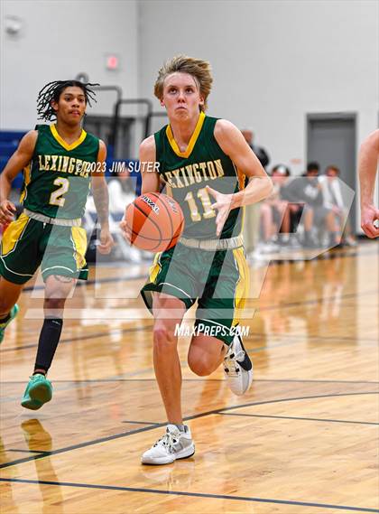 Thumbnail 2 in Caldwell vs Lexington photogallery.