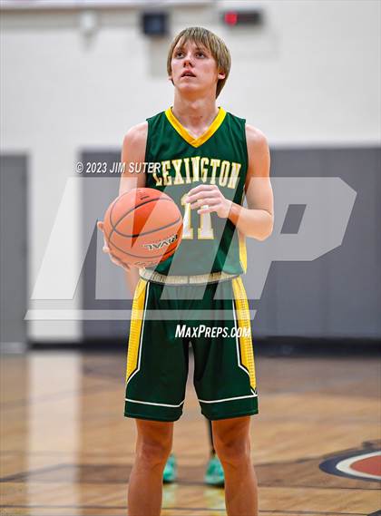 Thumbnail 3 in Caldwell vs Lexington photogallery.