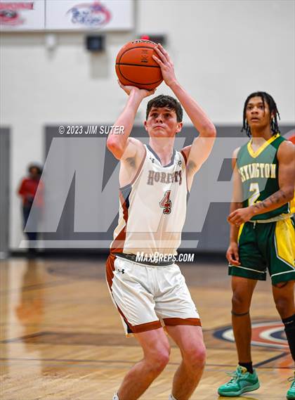 Thumbnail 2 in Caldwell vs Lexington photogallery.