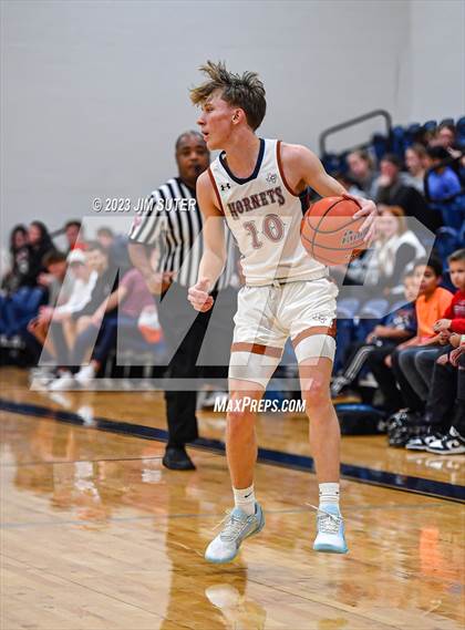 Thumbnail 3 in Caldwell vs Lexington photogallery.