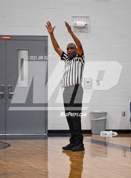 Thumbnail 2 in Caldwell vs Lexington photogallery.