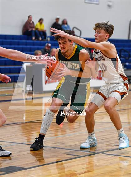 Thumbnail 3 in Caldwell vs Lexington photogallery.