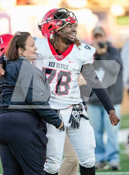 Thumbnail 1 in Clinton vs Barnwell (SCHSL 2A Final) photogallery.