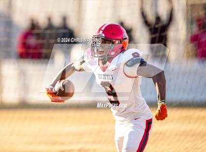 Thumbnail 3 in Clinton vs Barnwell (SCHSL 2A Final) photogallery.