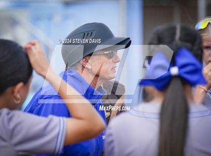 Thumbnail 1 in Dobson vs Sahuaro photogallery.