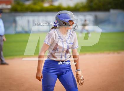 Thumbnail 2 in Dobson vs Sahuaro photogallery.