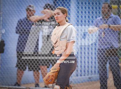 Thumbnail 2 in Dobson vs Sahuaro photogallery.