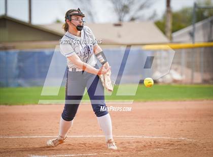 Thumbnail 1 in Dobson vs Sahuaro photogallery.