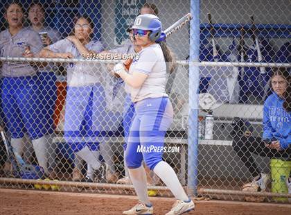 Thumbnail 3 in Dobson vs Sahuaro photogallery.