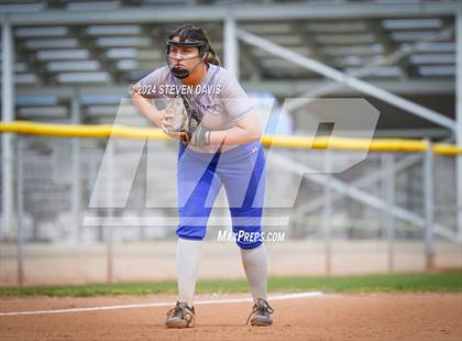 Thumbnail 2 in Dobson vs Sahuaro photogallery.
