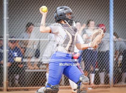 Thumbnail 1 in Dobson vs Sahuaro photogallery.