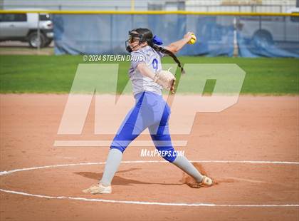 Thumbnail 2 in Dobson vs Sahuaro photogallery.