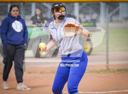 Thumbnail 1 in Dobson vs Sahuaro photogallery.