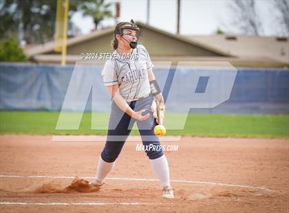 Thumbnail 3 in Dobson vs Sahuaro photogallery.