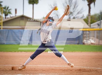 Thumbnail 3 in Dobson vs Sahuaro photogallery.