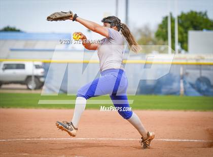 Thumbnail 1 in Dobson vs Sahuaro photogallery.