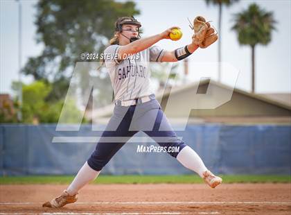 Thumbnail 2 in Dobson vs Sahuaro photogallery.