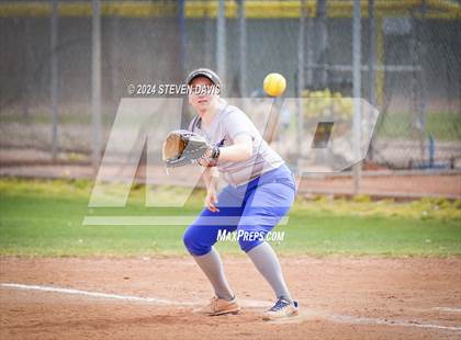 Thumbnail 3 in Dobson vs Sahuaro photogallery.