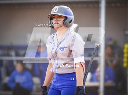 Thumbnail 2 in Dobson vs Sahuaro photogallery.