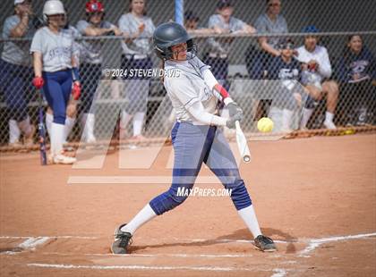 Thumbnail 1 in Dobson vs Sahuaro photogallery.