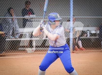 Thumbnail 1 in Dobson vs Sahuaro photogallery.