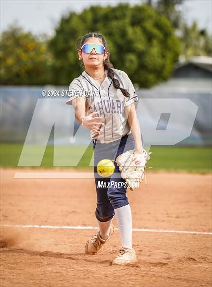 Thumbnail 1 in Dobson vs Sahuaro photogallery.