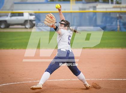 Thumbnail 3 in Dobson vs Sahuaro photogallery.