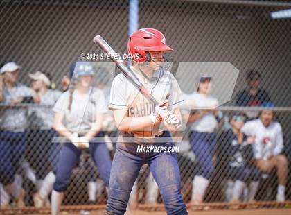 Thumbnail 3 in Dobson vs Sahuaro photogallery.