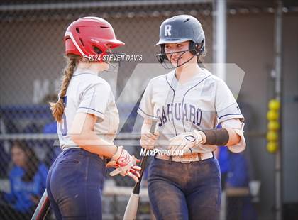 Thumbnail 3 in Dobson vs Sahuaro photogallery.