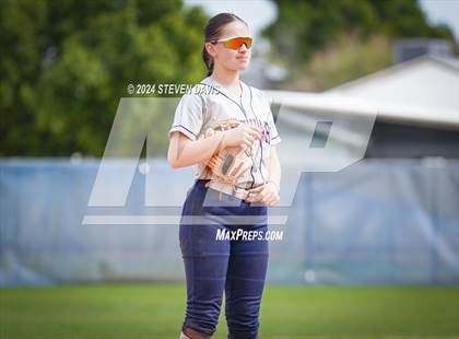 Thumbnail 2 in Dobson vs Sahuaro photogallery.