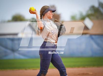 Thumbnail 2 in Dobson vs Sahuaro photogallery.