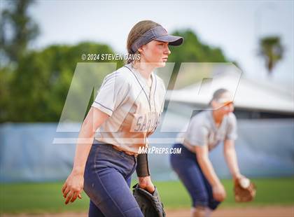 Thumbnail 3 in Dobson vs Sahuaro photogallery.